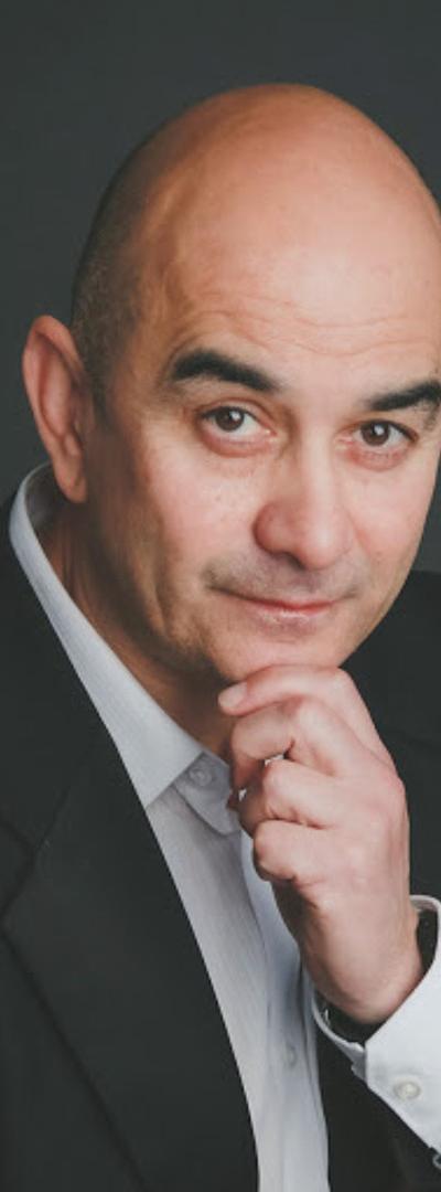 garth_c04.jpg — press and media photo featuring Garth Delikan
