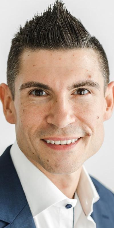 chris-maduri-site-headshot.jpg — press and media photo featuring Chris Maduri