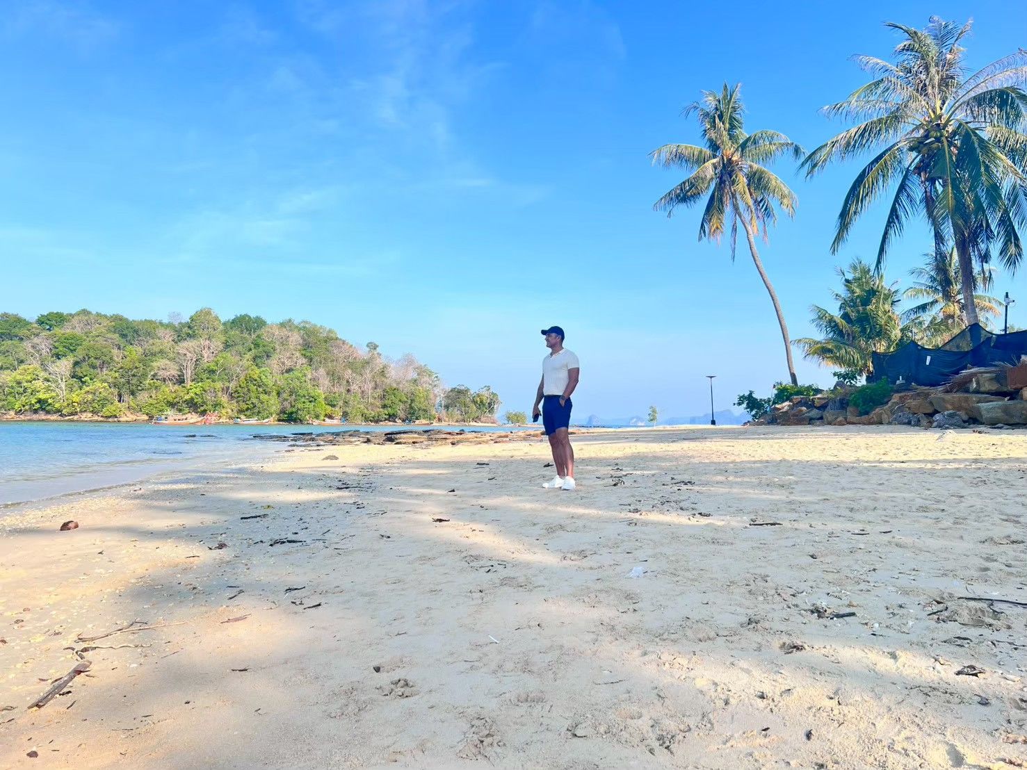 goa_04f40288e0c94aae845539c17c74e248.jpg — Graham Brown