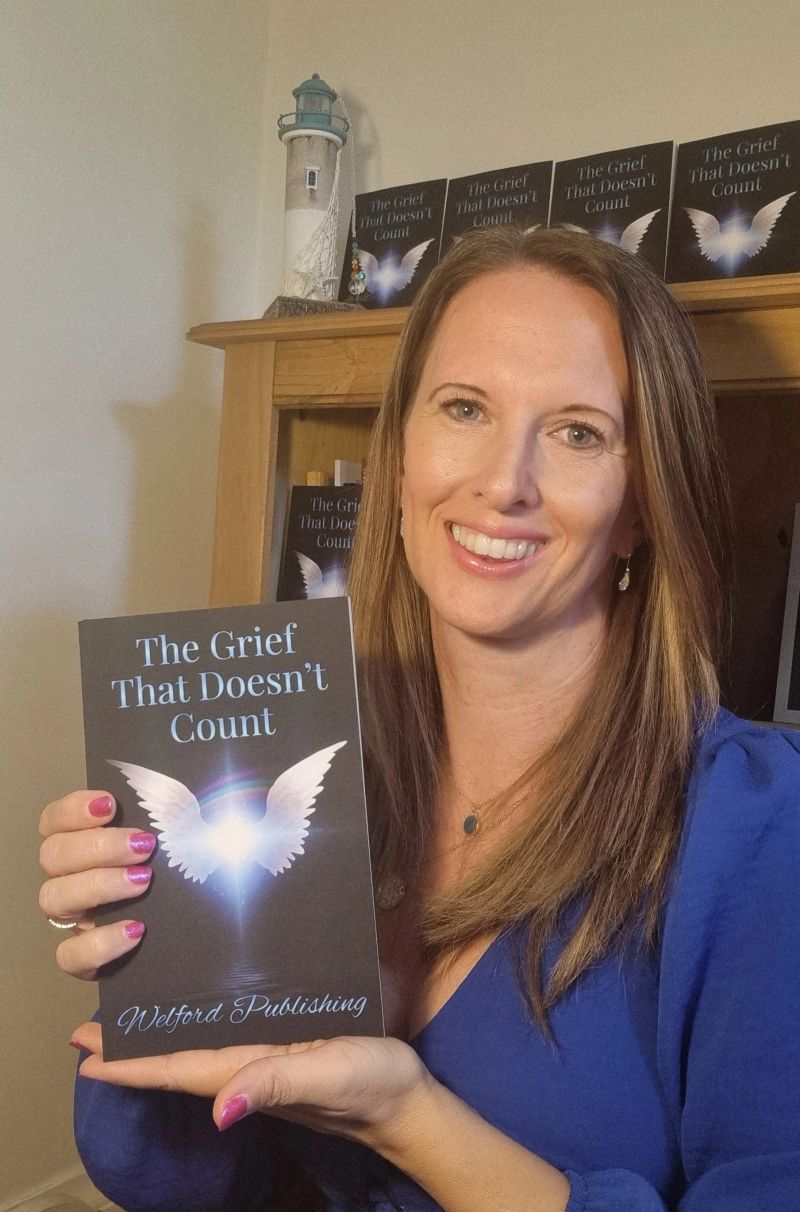 cassie_book.jpg — Cassie Welford