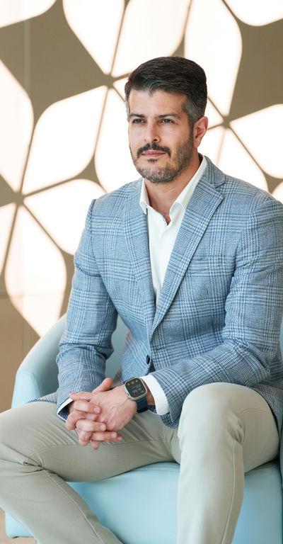 Amir Marvasti — press and media photo