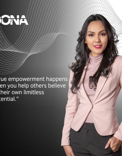 Dona Amelia — press and media photo