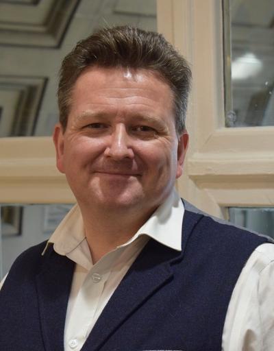Russell Harvey — press and media photo