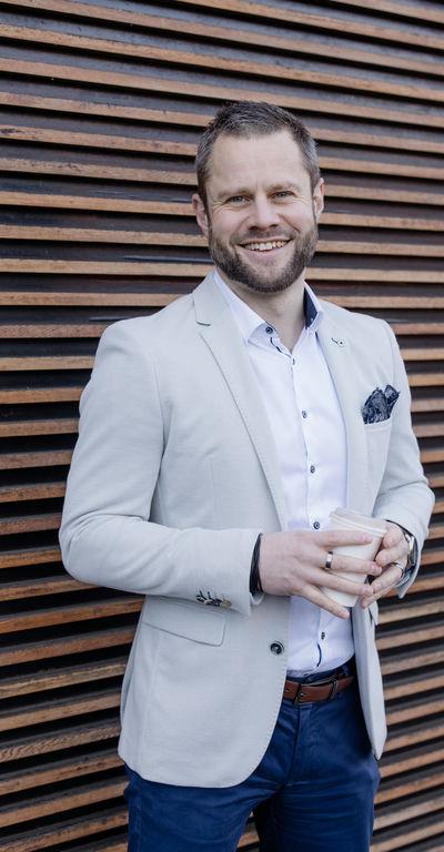 Scott Baker — press and media photo