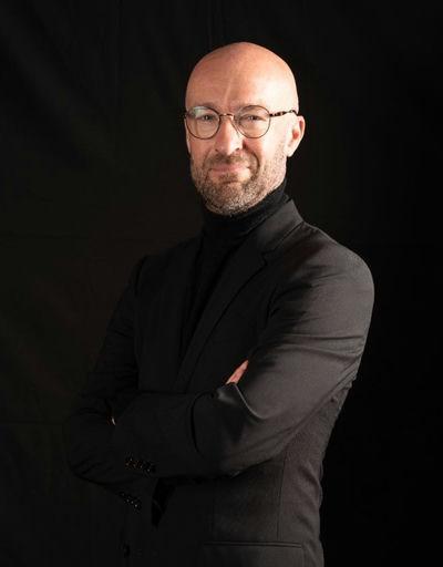 Stephen Baker — press and media photo