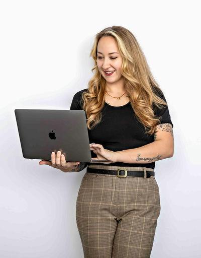 Sydney Curtin — press and media photo